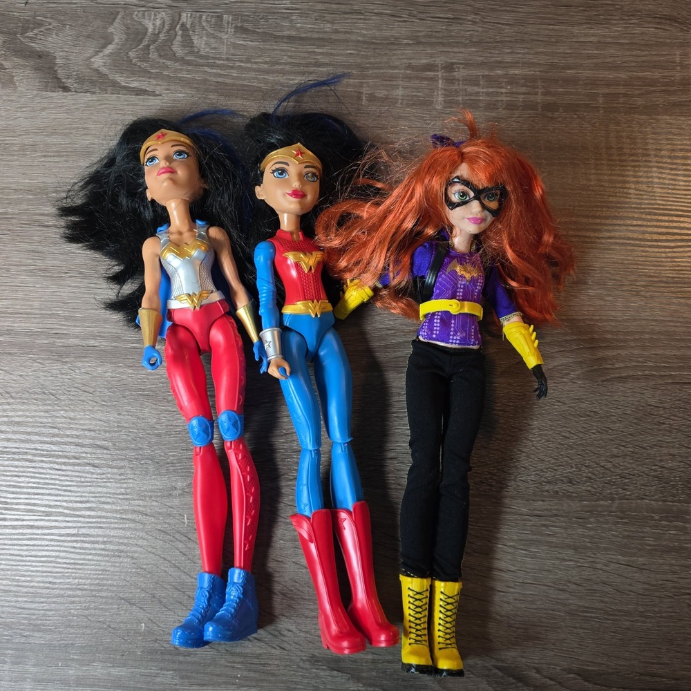 DC Super Hero Girls Doll Lot 2 Wonder Woman 1 Batgirl Action Figures